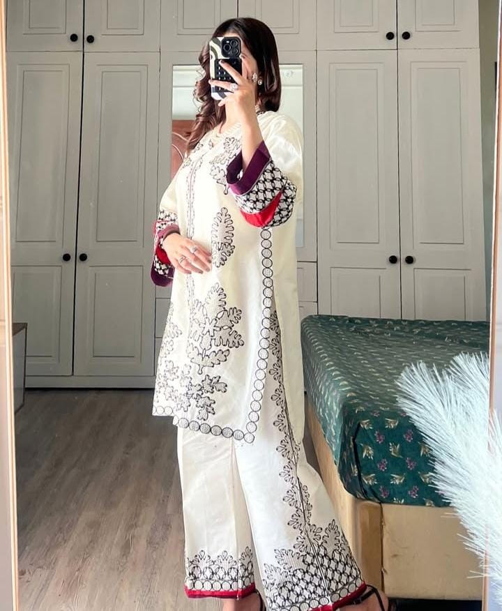 ✨ Elegant Embroidered Cotton 2-Piece ✨